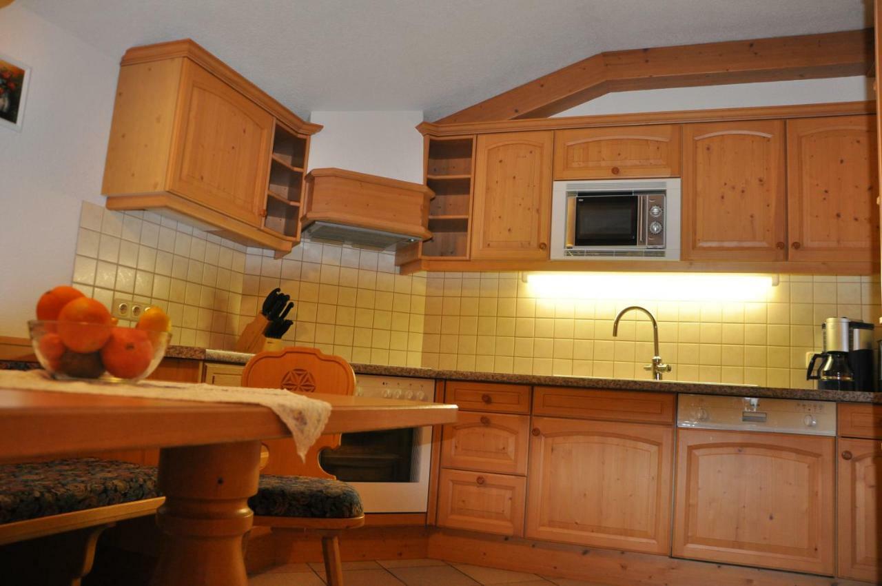 Haus Goldeck Apartman Lermoos Kültér fotó